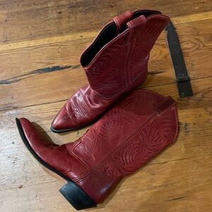 Code West Red leather Cowgirl boots . Size 6M